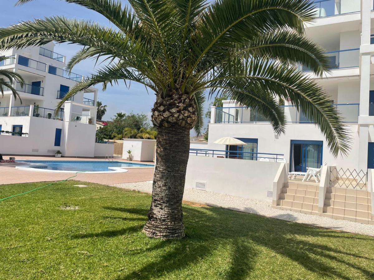 Apartamento 4 Personas, Amplias Terrazas Y 2Oo Mt De La Playa Denia Exterior photo