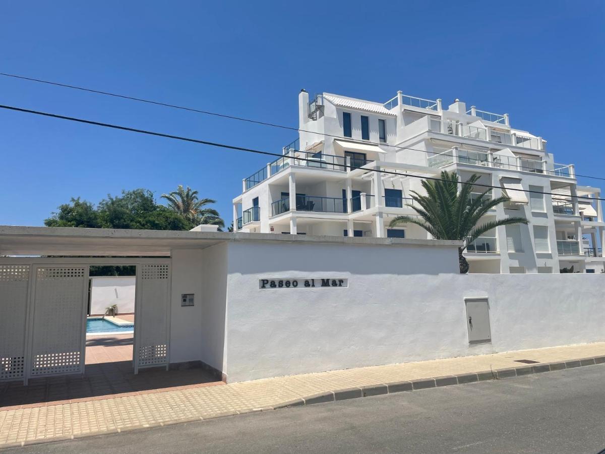 Apartamento 4 Personas, Amplias Terrazas Y 2Oo Mt De La Playa Denia Exterior photo