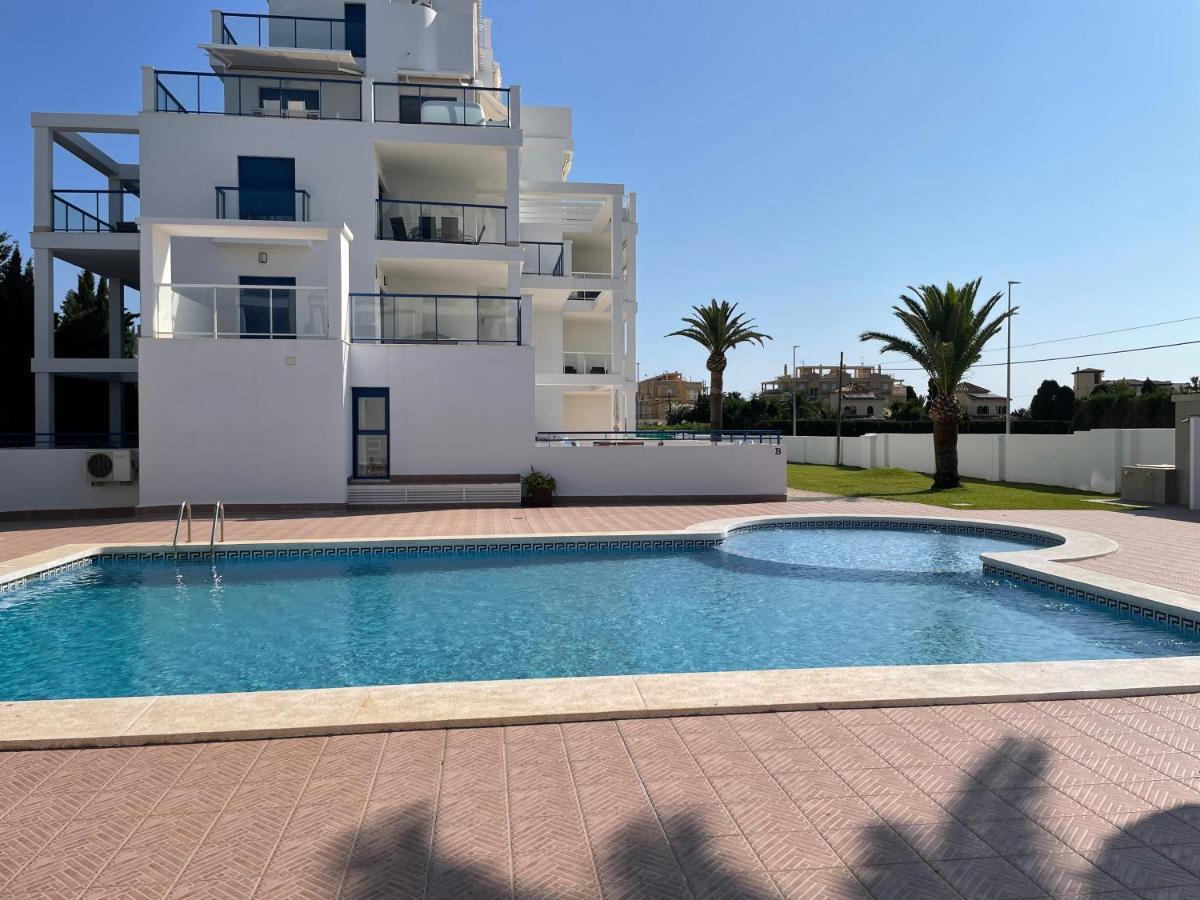 Apartamento 4 Personas, Amplias Terrazas Y 2Oo Mt De La Playa Denia Exterior photo